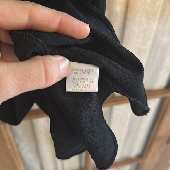 Gibson peplum top with bell sleeves - Picture 5 of 6